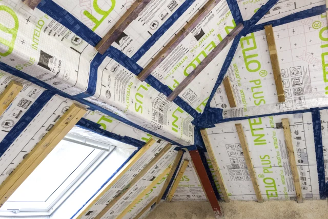 Intello Plus airtight membrane around a window