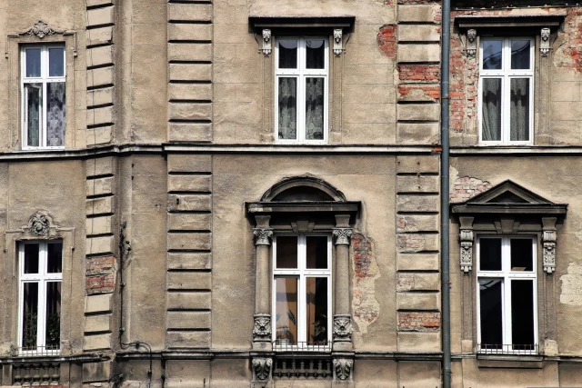 Retrofitting tenement buildings in Scotland: a practical guide