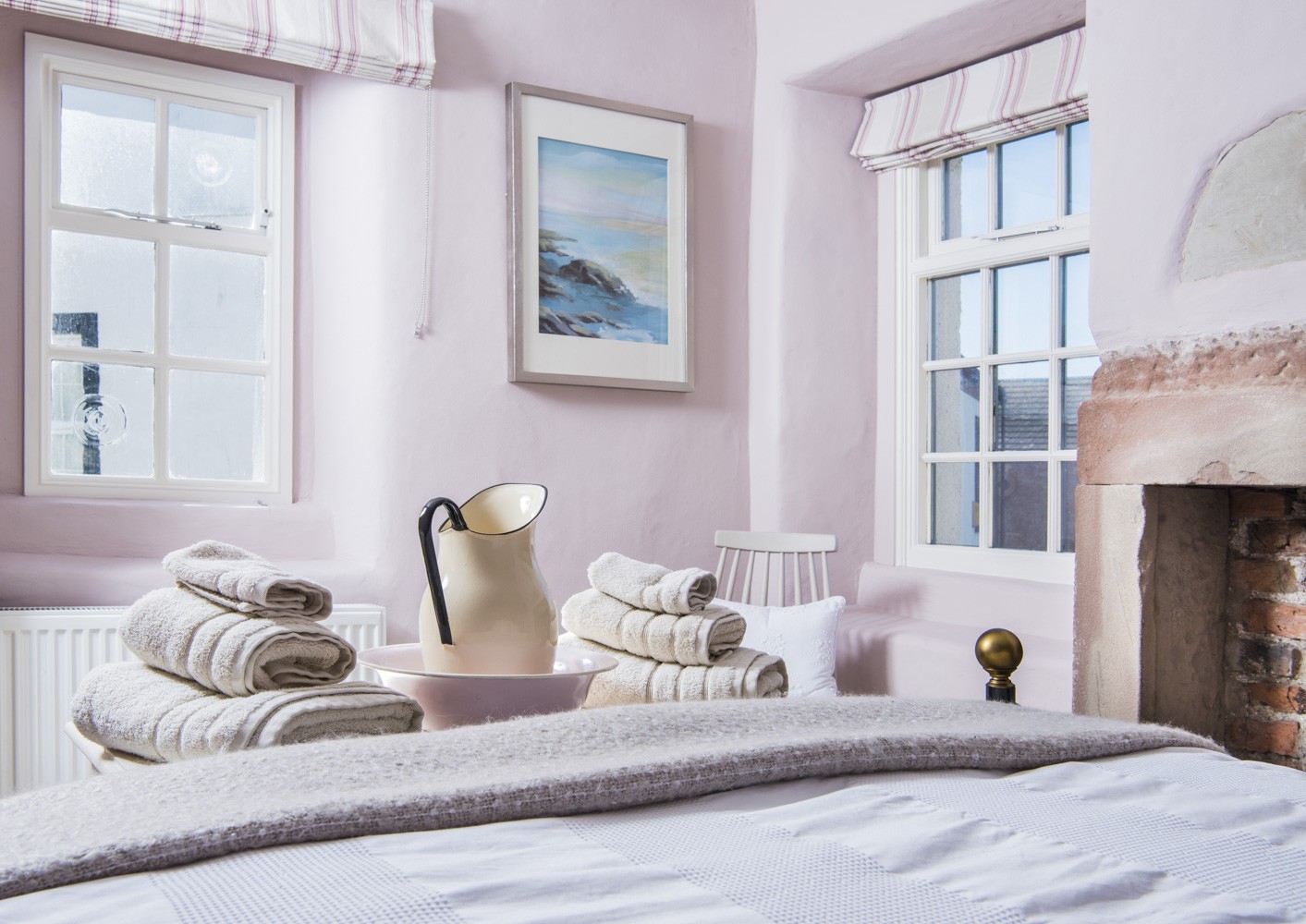 Diathonite Evolution used to create curves and follow contours of stone walls