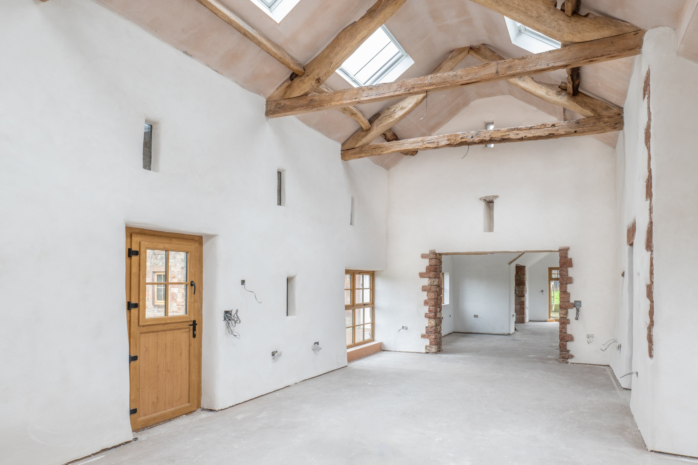 Diathonite Thermactive with Argatherm finishing plaster before natural breathable paint is applied