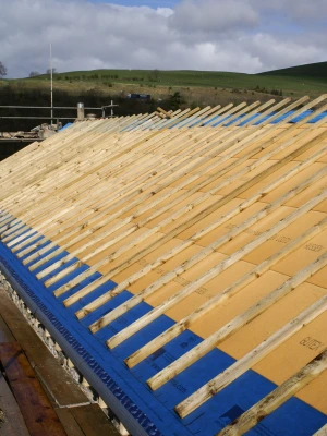 Solitex Plus membrane at the eaves and roof ridge for additional protection of vulnerable areas