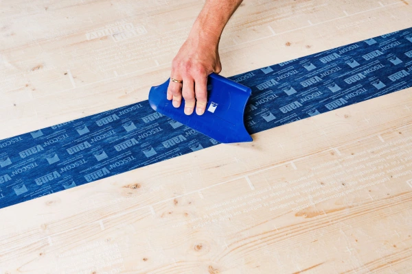 Solitex Adhero Visto being sealed with Tescon Vana tape using Pressfix XL