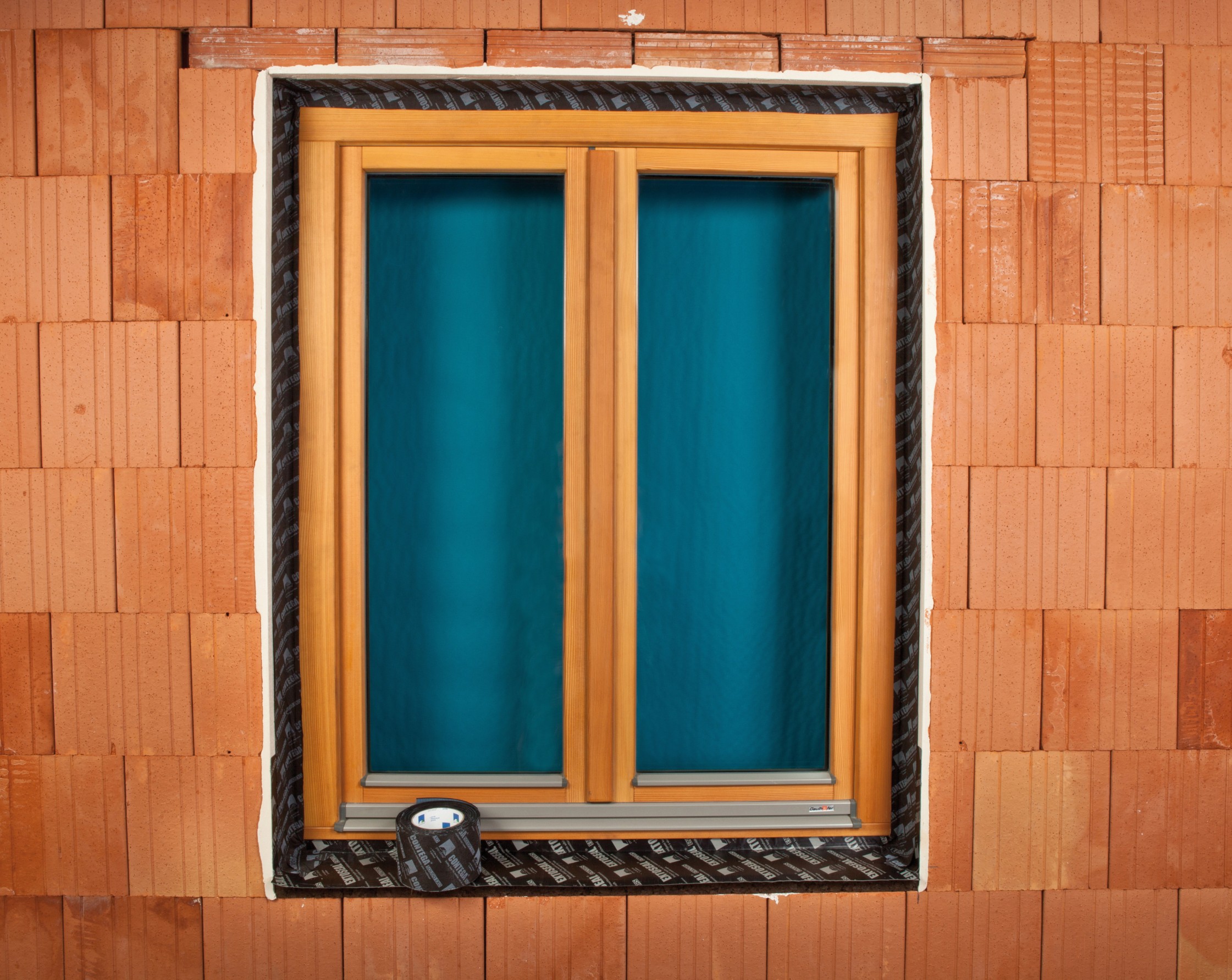 Contega Solido Exo is fitted on to windows externally