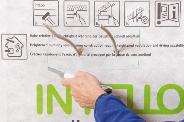 Cutting an opening in Intello Plus for the Instaabox