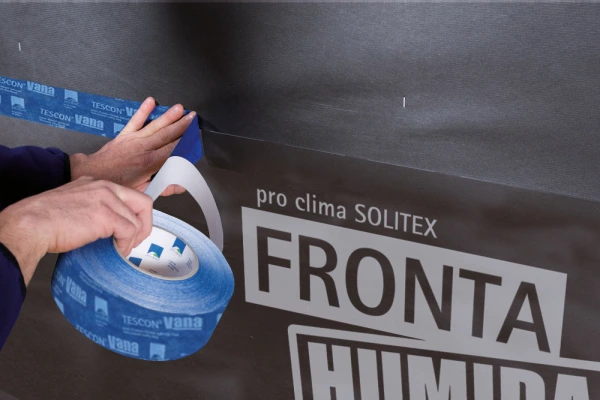 Fronta Humida membrane overlaps being sealed with Tescon Vana airtight tape