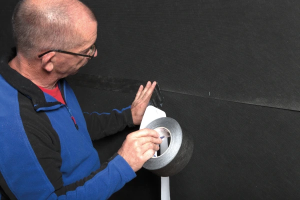 Black Tescon Invis provides a perfect seal for black membranes 