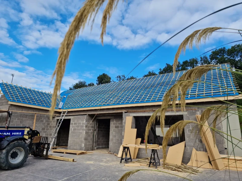 The roof was fitted with Pro Clima Solitex Plus breathable roofing membrane