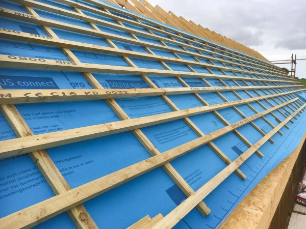 Solitex Plus windtight membrane beneath roof tiles